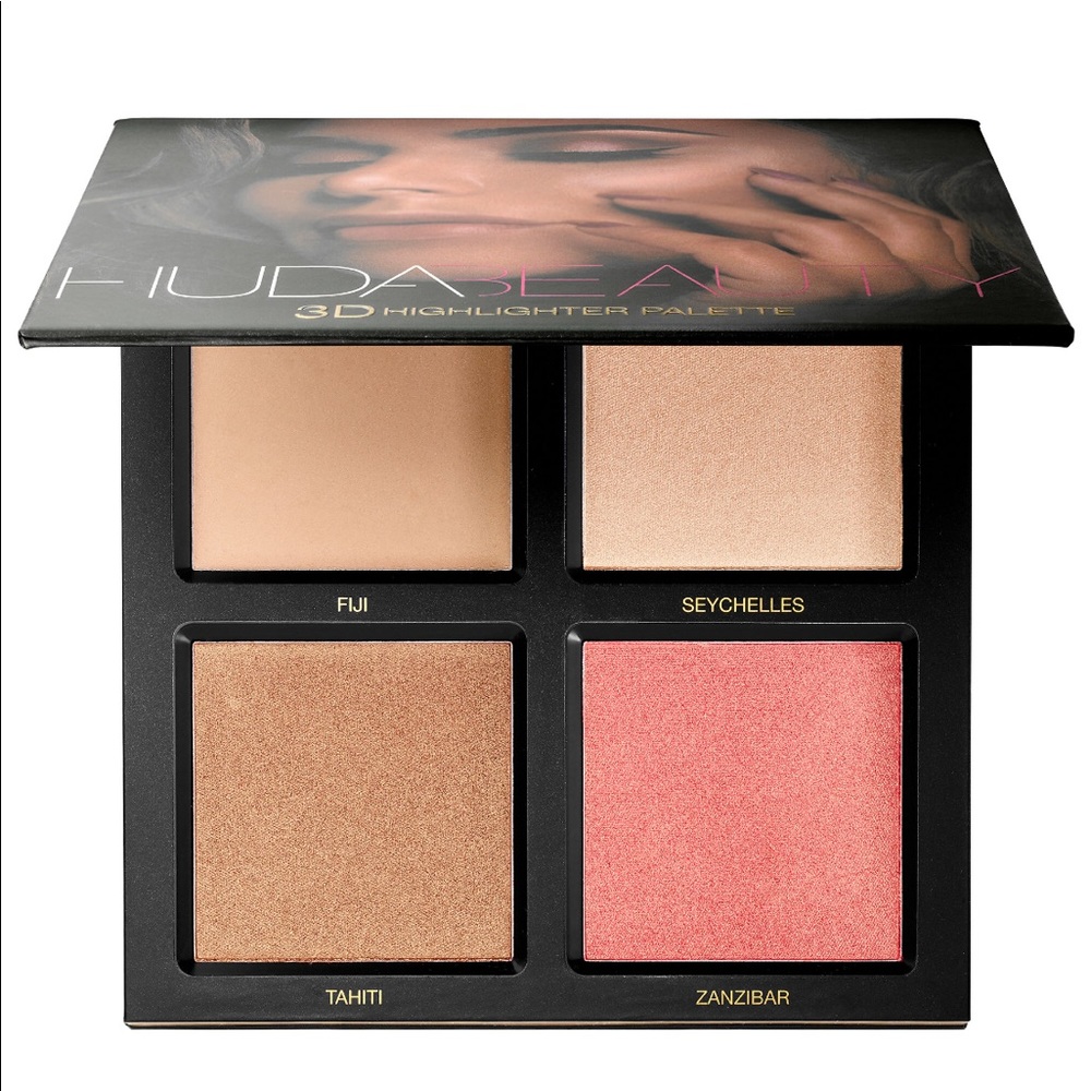 NEW Huda Beauty 3D Highlighter Palette